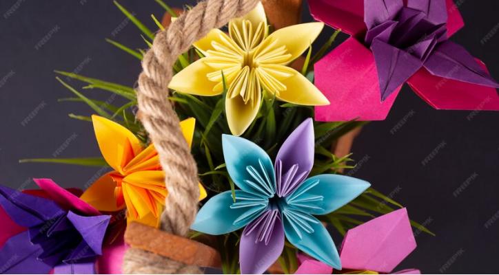 Origami floral. Color y elegancia en el centro de tu mesa