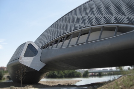 Conferencia. Pabellón Puente. Zaragoza. Arquitecta Zaha Hadid