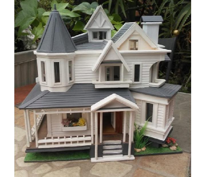 Enrique Hernández. Casas del mundo