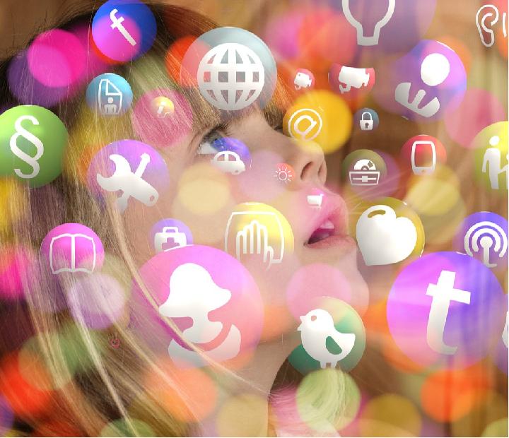 Ticvolución. Padres en la era digital: comunicación digital y juegos pedagógicos