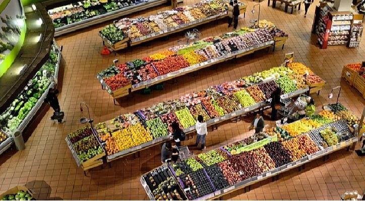 Consumo crítico y responsable. La publicidad de los alimentos, “Alicia en el país de las maravillas”