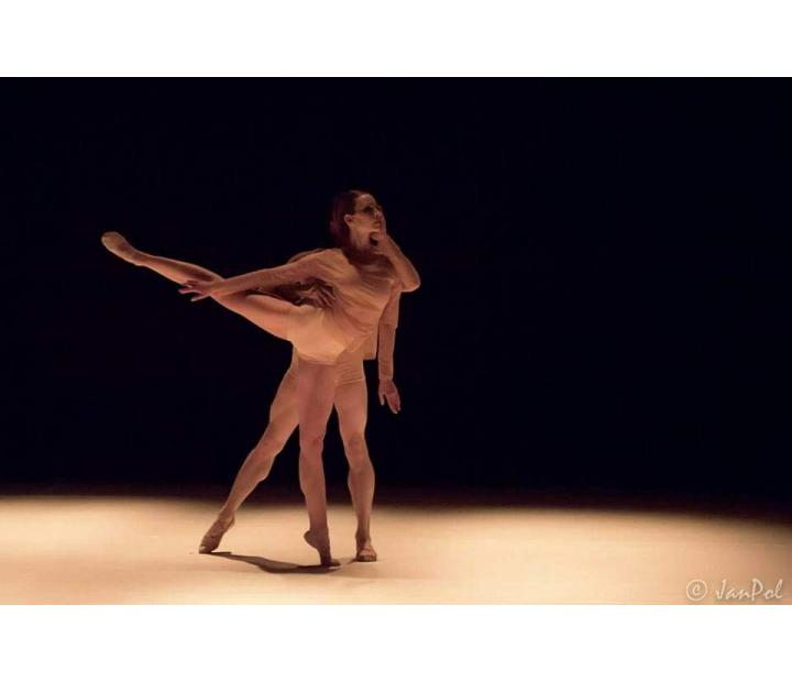 Danza clásica y contemporánea. Espectáculo benéfico a favor de Ucrania