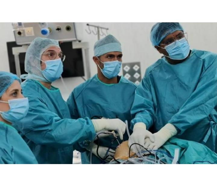 Aula de Salud Viamed-Ibercaja. Evolución de la artroscopia de rodilla y la cirugía meniscal. Tratamientos actuales