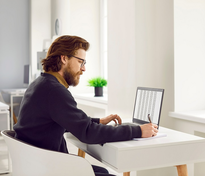 Sistemas de cálculo de costes, precios, análisis de márgenes y control económico en la empresa