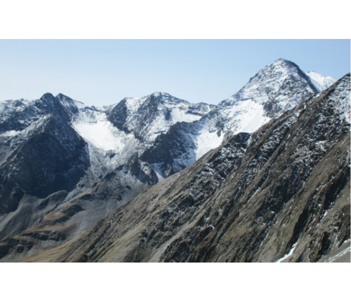 Omalo-Kazbegi: cinco pasos, cinco repúblicas, cinco fronteras. Con Íñigo Jáuregui