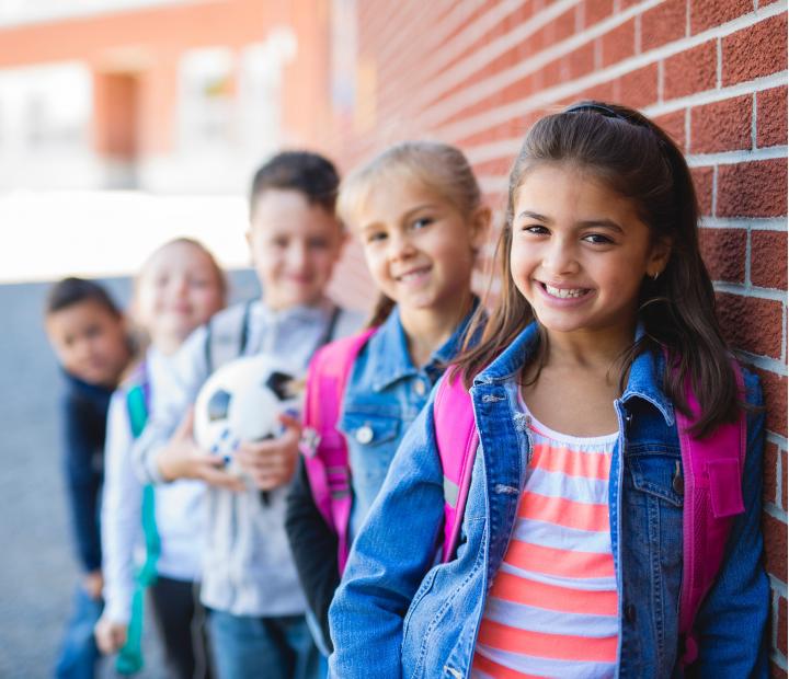 Campus verano para niños y niñas de 5 a 8 años. Bienvenido verano. ¡A disfrutar! Del 4 al 6 de septiembre