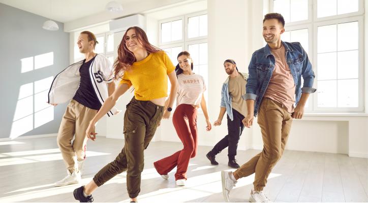 Baile en línea. Nivel Intermedio-Avanzado. 