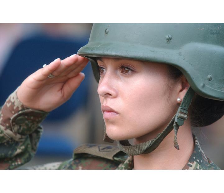 35 años de la mujer en las Fuerzas Armadas. Testimonios