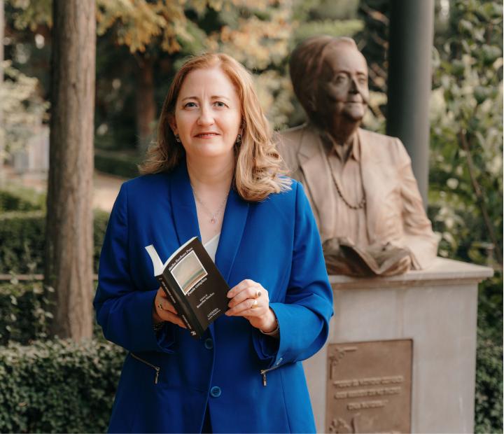 Mariluz Escribano: Poeta de la memoria y de la concordia civil