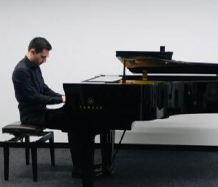 Recital de piano. Ismael Escribano