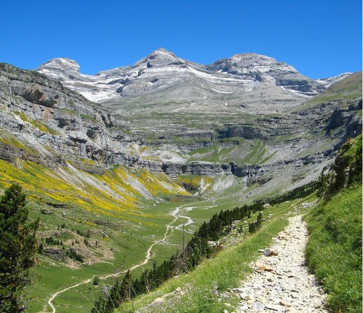 Presente y futuro de las montañas: retos frente al calentamiento global y la despoblación