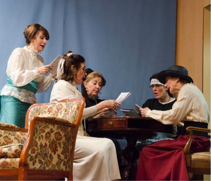 Teatro leído. El caso del señor vestido de violeta, 13 de mayo