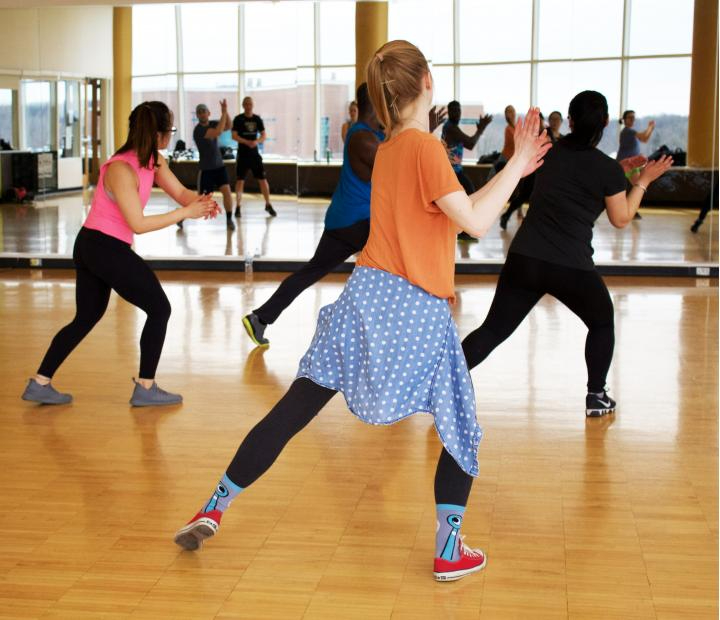 Baile en línea. Nivel Inicial. (Miércoles, 11 h)