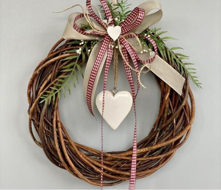 Creando la navidad. Haz tu corona de mimbre