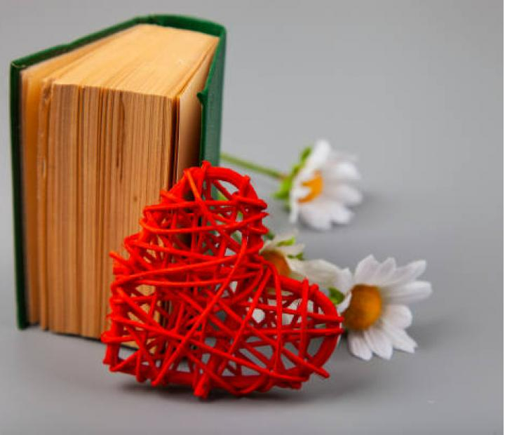 Enaversados. Recital poético musical de San Valentín 2025