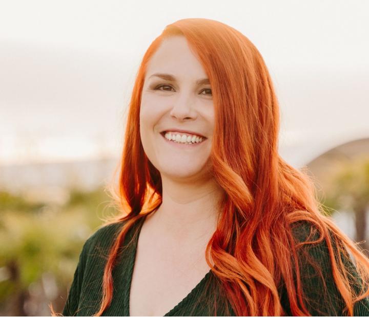 Taller de Iniciales. Crea y decora una letra con flores preservadas