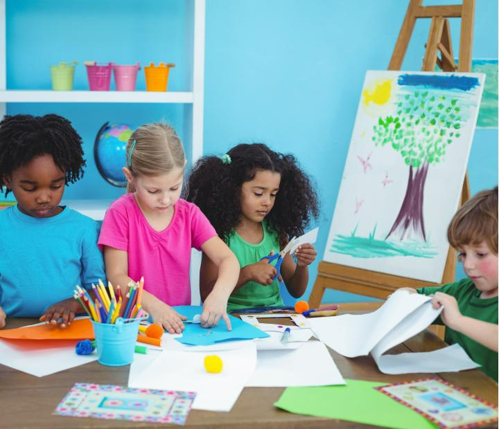 Campus verano para niños y niñas de 5 a 8 años. Planeta Verano Creadores. Del 30 de junio al 4 de julio