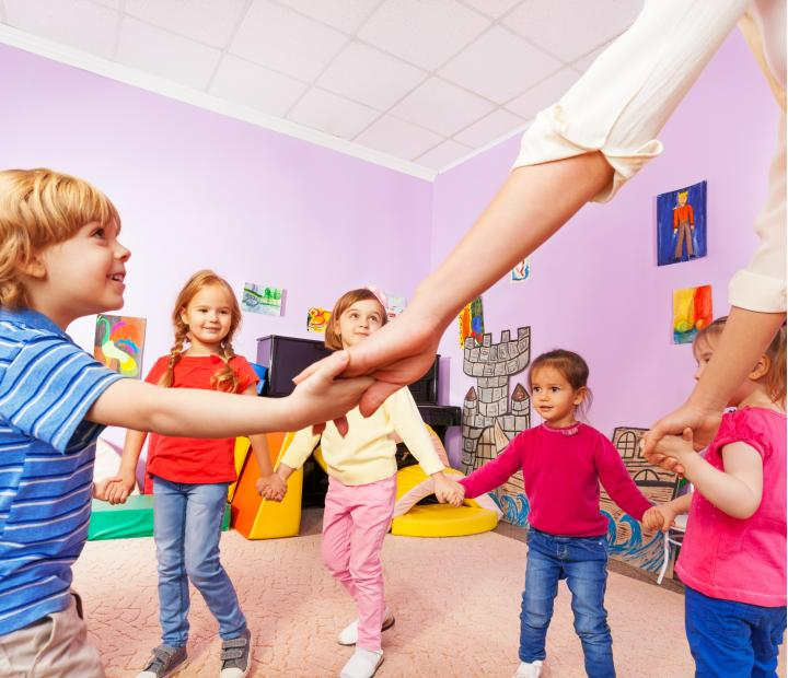 Campus verano para niños y niñas de 5 a 8 años. Planeta Verano Creadores. Del 28 de julio al 1 de agosto