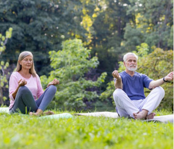 Yoga activo: salud y equilibrio. Martes y jueves