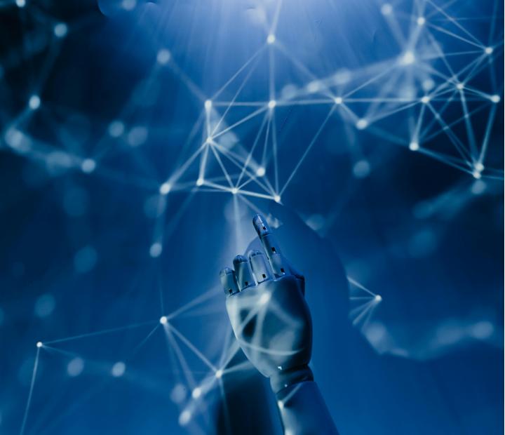 IA generativa para diseño y creación multimedia: texto, imagen, video y voz