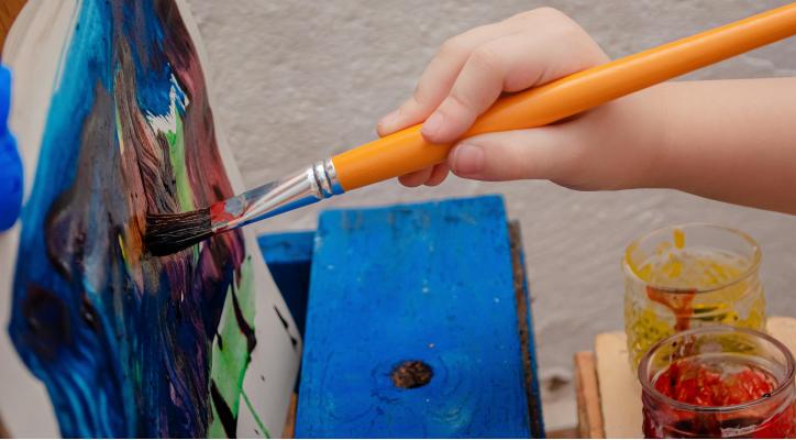 Escuela de Arte para niños. Taller de Acrílico, la fuerza del color