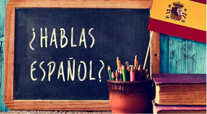 Taller de Cáritas de Alfabetización y Cultura Española