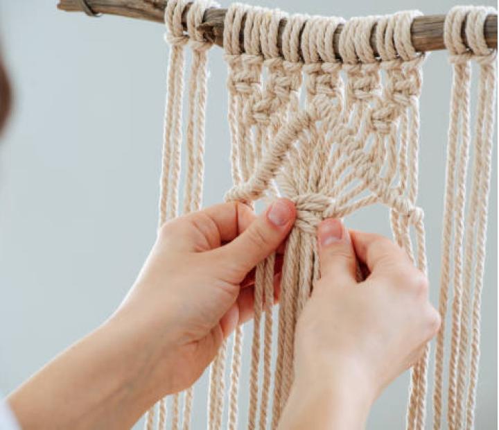 Macramé. Crea con tus manos y relájate. Jueves