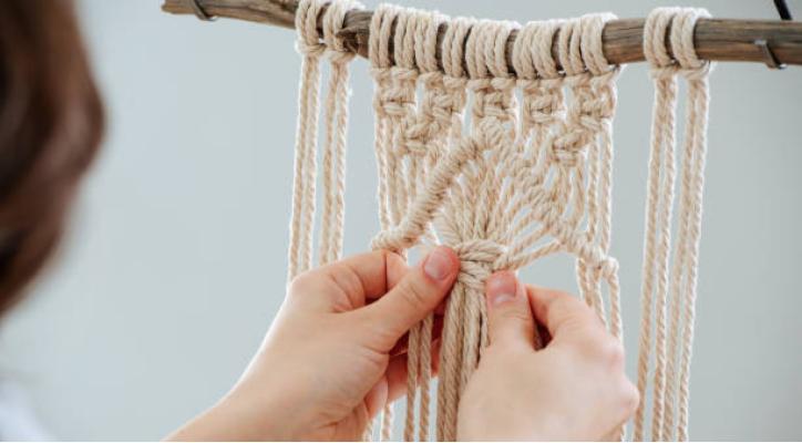 Macramé. Crea con tus manos y relájate. Jueves