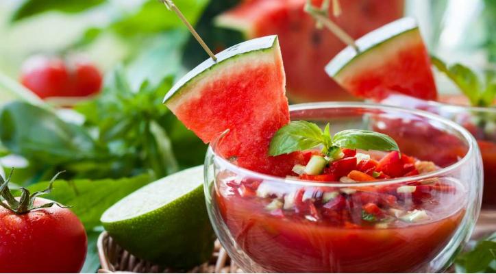 Sopas frías para combatir el calor