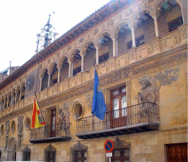 El rey en la ciudad. Representaciones de la monarquía en monumentos aragoneses siglo XVI. Sesión II