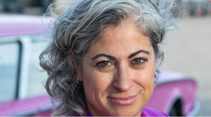 Familias e Inteligencia Artificial. Cómo educar en un mundo conectado