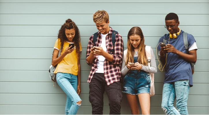 Pantallas en la infancia: una pandemia emergente