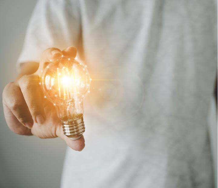 Que hicimos para. Iris Jordán y Raúl Bernal 