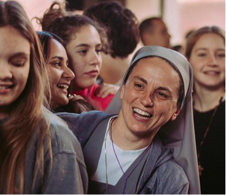 En una Iglesia en cambio, ¿qué papel tenemos las mujeres?