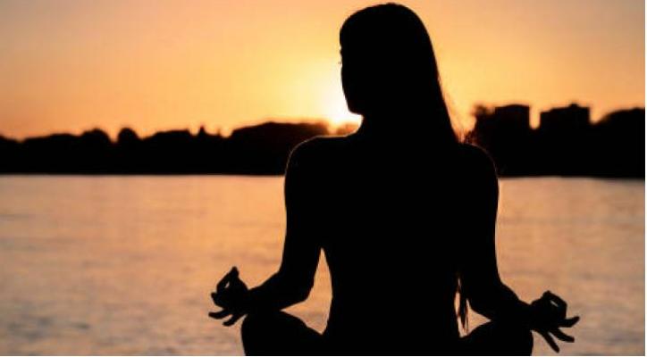 Yoga activo: salud y equilibrio. Lunes y miércoles