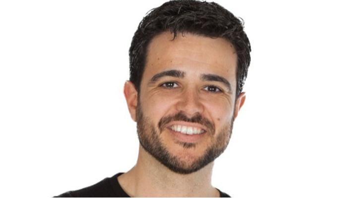 De centros físicos a liderar el mercado de habla hispana