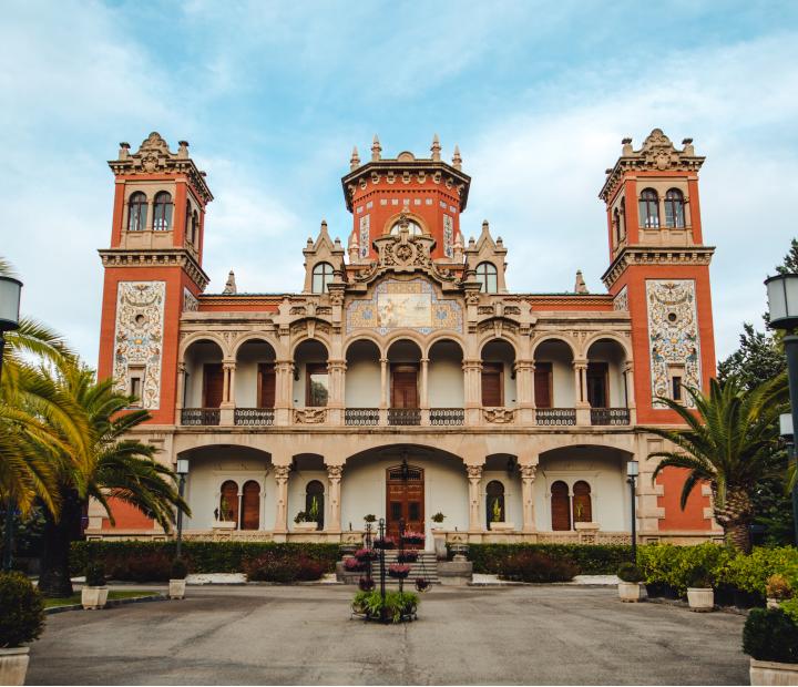 Visitas guiadas para público general. Palacio de Larrinaga