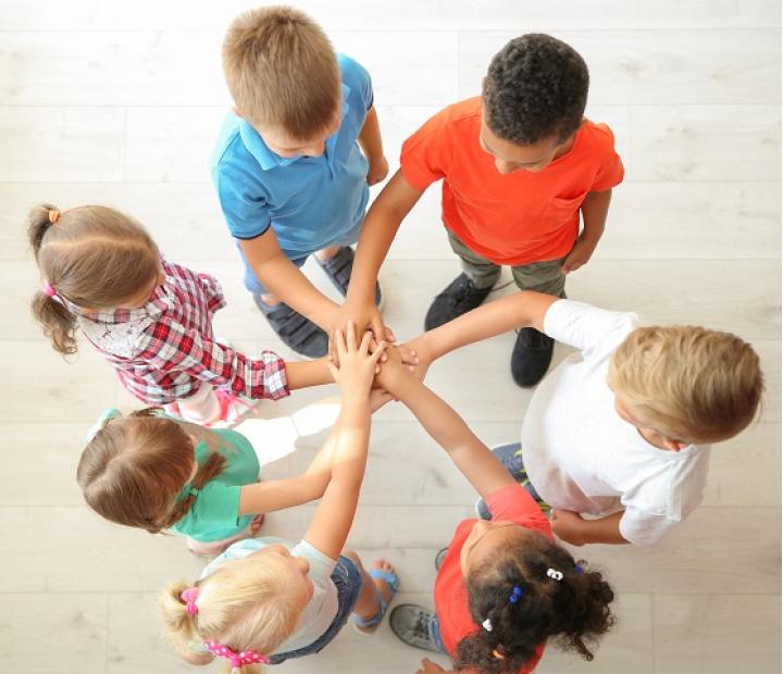 Campus. Vacaciones de verano jugando de 5 a 8 años. Del 3 al 7 de agosto