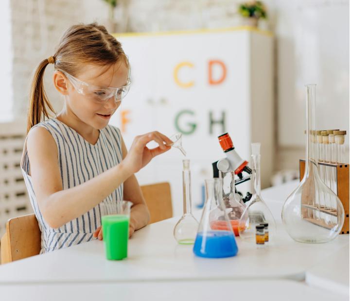 Experimental LAB. Descubre los secretos de la ciencia paso a paso