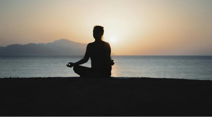 Yoga activo: salud y equilibrio. Lunes y miércoles