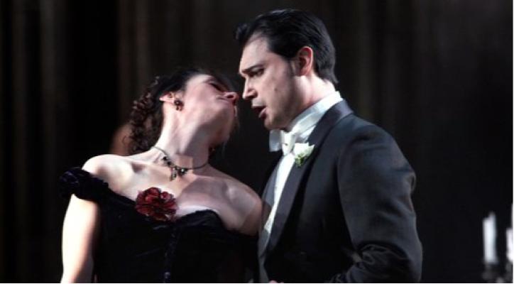Ópera de cine. Proyección de la ópera La Traviata