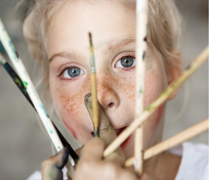 Más allá de las palabras: cómo los niños cuentan cosas a través del cuerpo, la conducta o el juego
