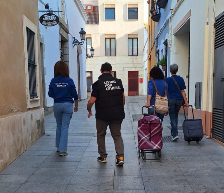 VOLUNTARIADO: Día Solidario de las empresas 2026 - Reparto de alimentos con Comedor San Vicente de Paúl (Badajoz)