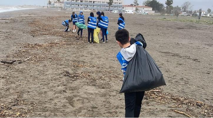 VOLUNTARIADO: Limpieza de playa dentro del Proyecto Dunas Vivas