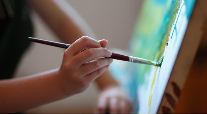 Dibujo al natural con modelo