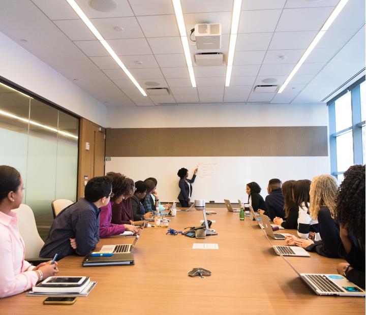 Comunicación eficaz en el entorno laboral