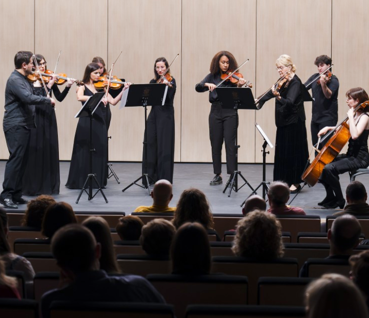 Camerata Santa Cecilia y David Pérez (trompeta)