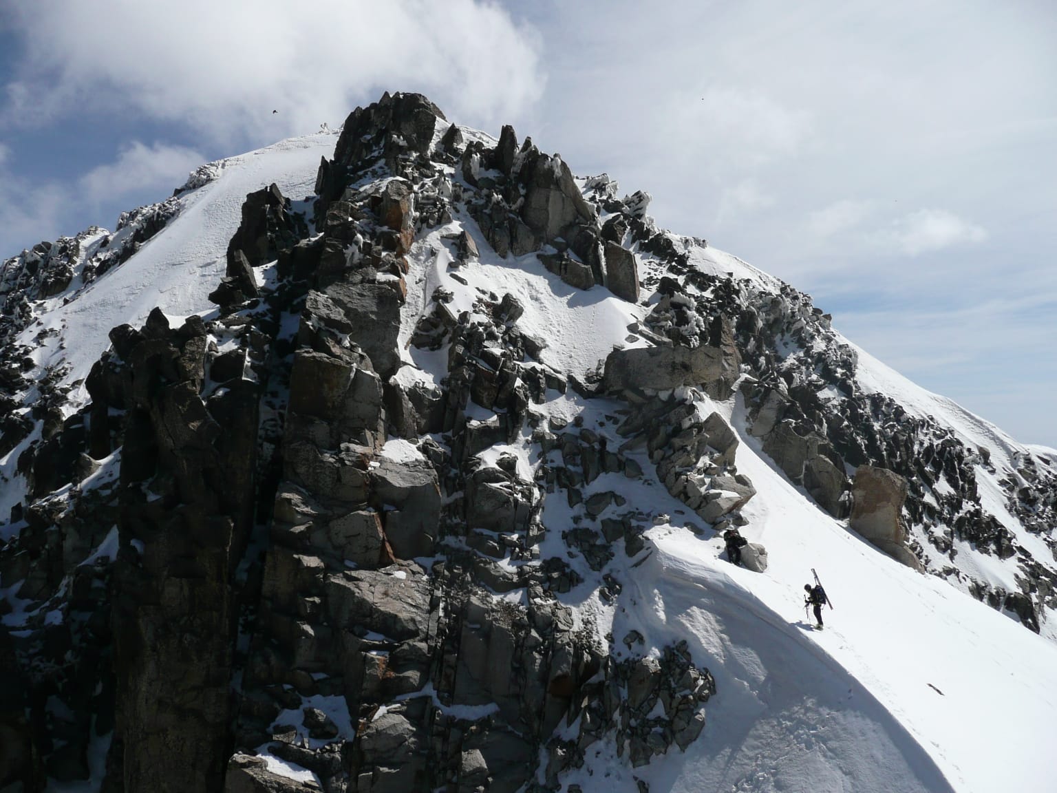 Proyección. Esquí alpino en Pirineos