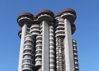 Conferencia. Edificio Torres Blancas. Madrid. Arquitecto Francisco Javier Sáenz de Oiza