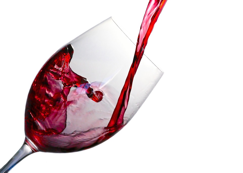 Conferencia. Tratamiento del vino en el restaurante: selección, conservación y servicio